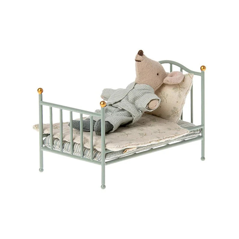 VINTAGE BED MOUSE MINT